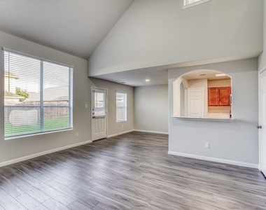 5405 Rio Ramos Court - Photo Thumbnail 7