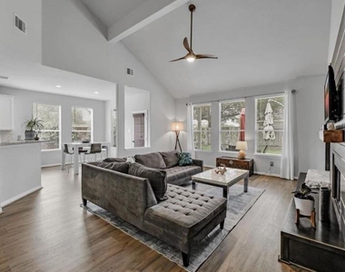 11103 Canyon Brook Court - Photo Thumbnail 9
