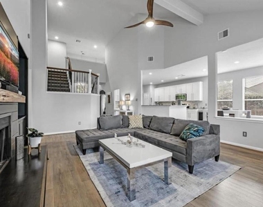 11103 Canyon Brook Court - Photo Thumbnail 8