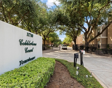 11710 Southlake Drive - Photo Thumbnail 29