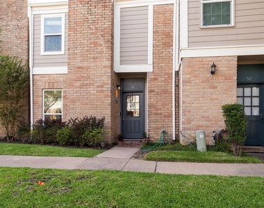 11710 Southlake Drive - Photo Thumbnail 2