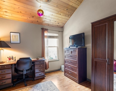 11710 Southlake Drive - Photo Thumbnail 20
