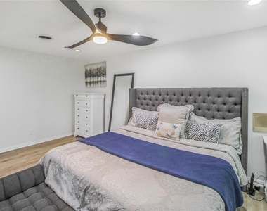 536 Oak Drive - Photo Thumbnail 17