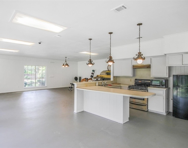 536 Oak Drive - Photo Thumbnail 26