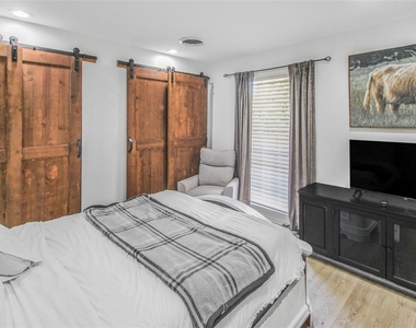 536 Oak Drive - Photo Thumbnail 12