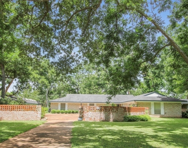 536 Oak Drive - Photo Thumbnail 1
