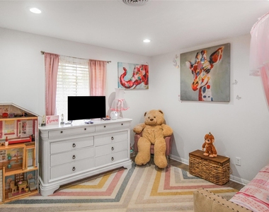 536 Oak Drive - Photo Thumbnail 22