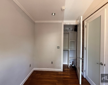 2 Avenue - Photo Thumbnail 4
