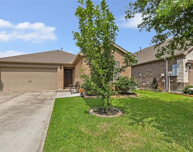 20805 Langworth Place - Photo Thumbnail 3