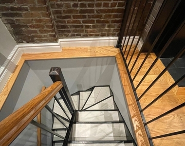 Leroy Street - Photo Thumbnail 3