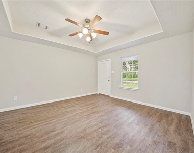 1111 Road 5102 - Photo Thumbnail 3