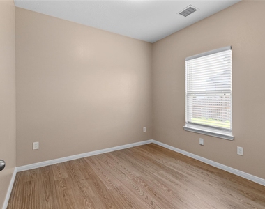 1111 Road 5102 - Photo Thumbnail 14