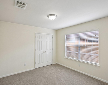 16911 Bouldgreen - Photo Thumbnail 24