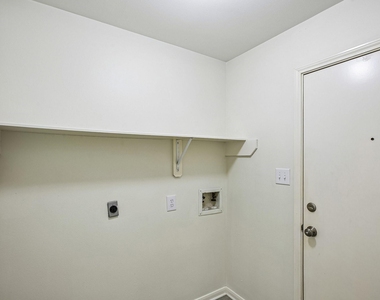 16911 Bouldgreen - Photo Thumbnail 19