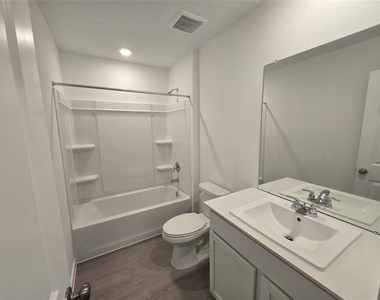 6209 Alder Creek - Photo Thumbnail 19