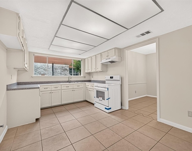 8638 Little River Road - Photo Thumbnail 7