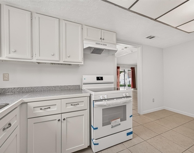 8638 Little River Road - Photo Thumbnail 11