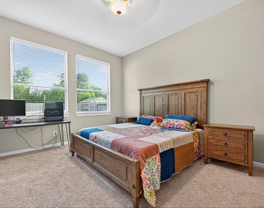 2134 Bluegrass Lane - Photo Thumbnail 12