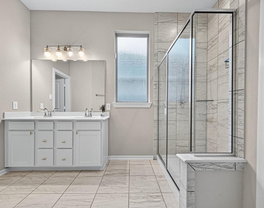 2134 Bluegrass Lane - Photo Thumbnail 13