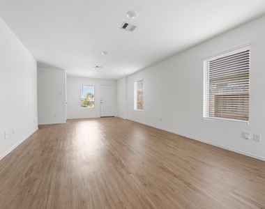 18979 Panzini Drive - Photo Thumbnail 2