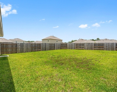 18979 Panzini Drive - Photo Thumbnail 12