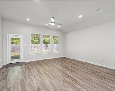 14334 Winema View Lane - Photo Thumbnail 41