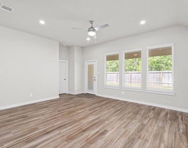 14334 Winema View Lane - Photo Thumbnail 43