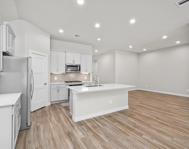 14334 Winema View Lane - Photo Thumbnail 14