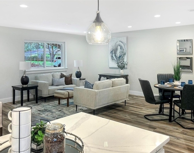 701 Cannan Drive - Photo Thumbnail 6