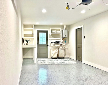 701 Cannan Drive - Photo Thumbnail 18