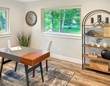 701 Cannan Drive - Photo Thumbnail 14