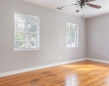 630 E Indiana Avenue - Photo Thumbnail 8