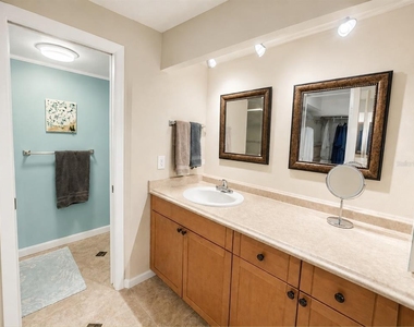 2616 Cove Cay Drive - Photo Thumbnail 12
