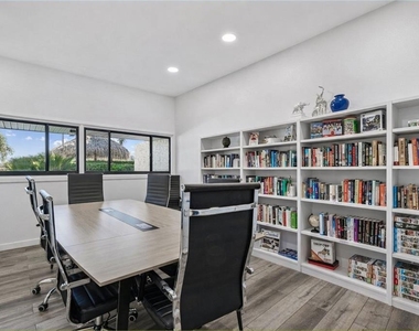 2616 Cove Cay Drive - Photo Thumbnail 20