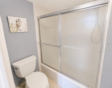 2616 Cove Cay Drive - Photo Thumbnail 11