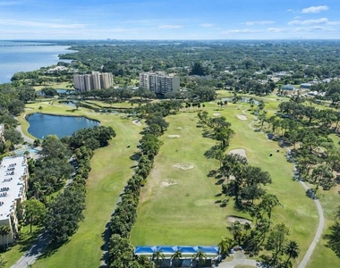 2616 Cove Cay Drive - Photo Thumbnail 23
