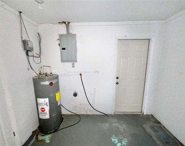 3528 Latimer Street - Photo Thumbnail 14