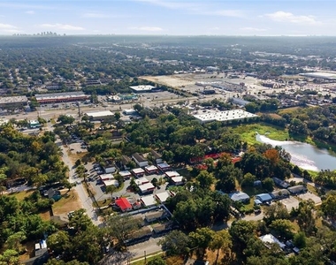 1302 Morris Park - Photo Thumbnail 16