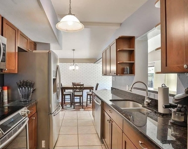 3214 W Coachman Avenue - Photo Thumbnail 8