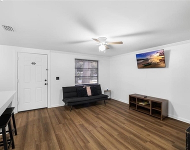1220 E 142nd Avenue - Photo Thumbnail 4
