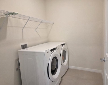 3908 Mossy Limb Court - Photo Thumbnail 15