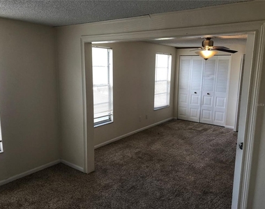 5205 Dublin Place - Photo Thumbnail 20