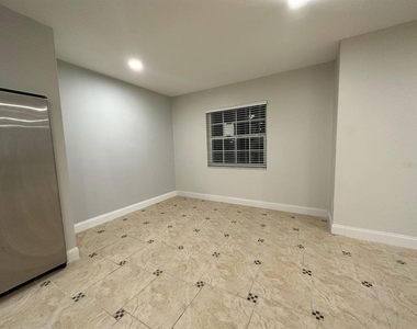 104 W Brentridge Drive - Photo Thumbnail 11