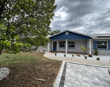 104 W Brentridge Drive - Photo Thumbnail 37