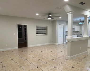 104 W Brentridge Drive - Photo Thumbnail 25
