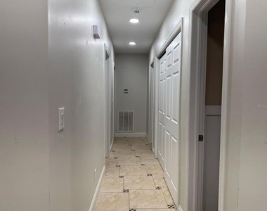 104 W Brentridge Drive - Photo Thumbnail 23