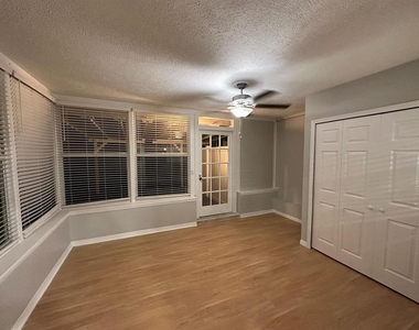 104 W Brentridge Drive - Photo Thumbnail 34