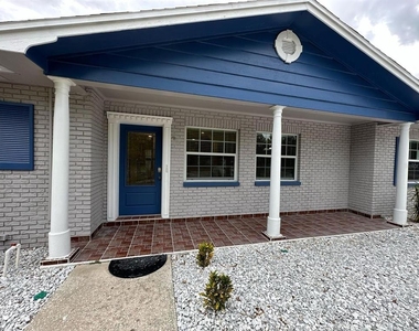 104 W Brentridge Drive - Photo Thumbnail 1