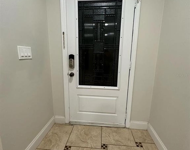 104 W Brentridge Drive - Photo Thumbnail 9
