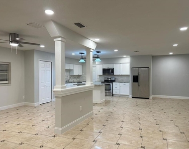 104 W Brentridge Drive - Photo Thumbnail 27